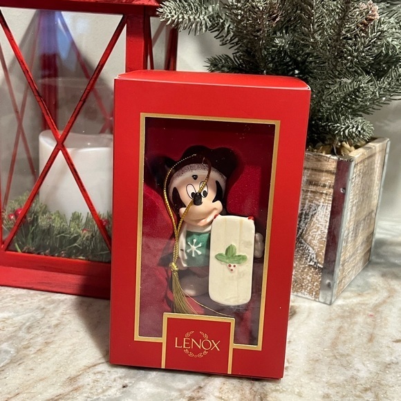 Lenox Other - LENOX DISNEY SHOWCASE COLLECTION LET IT SNOW MICKEY ORNAMENT 3.7 in NEW IN BOX